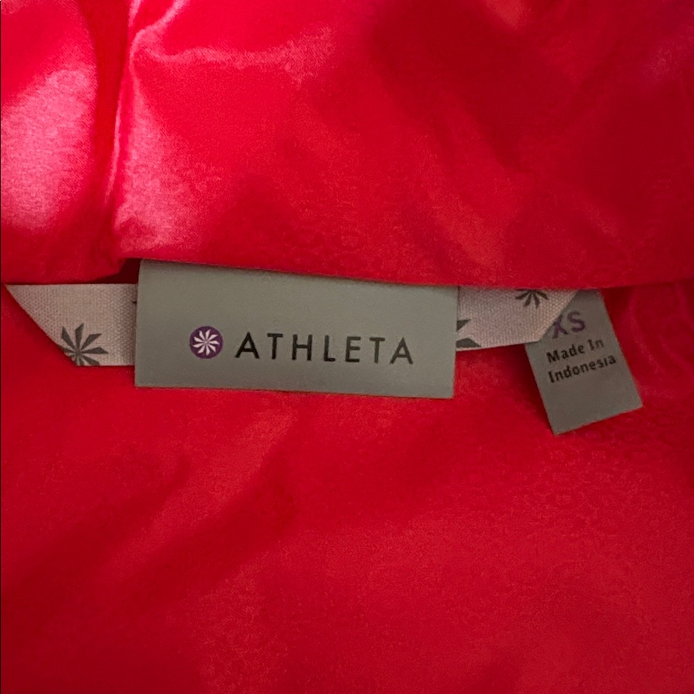Athleta Red Downalicious Deluxe Vest - Picture 4 of 11